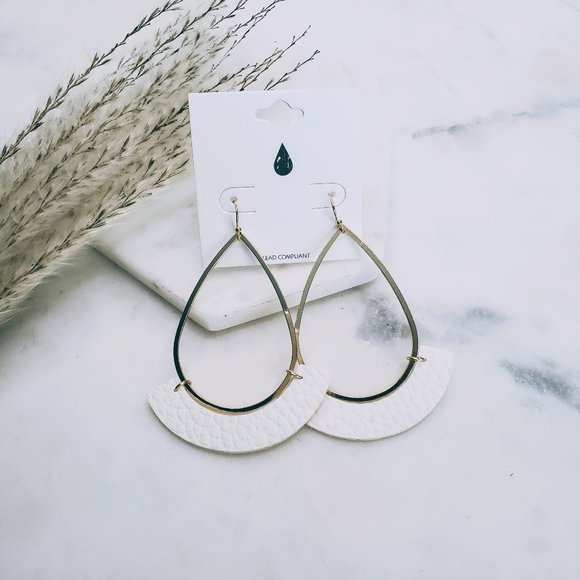 5 for $25 White Faux Leather Teardrop Earrings - Picture 3 of 5
